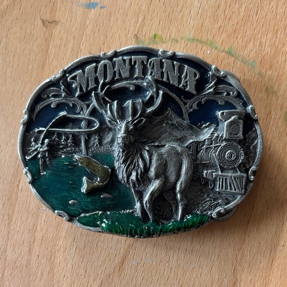 Montana Wildlife Belt Buckle - Silver and Green - Picture 1 of 3